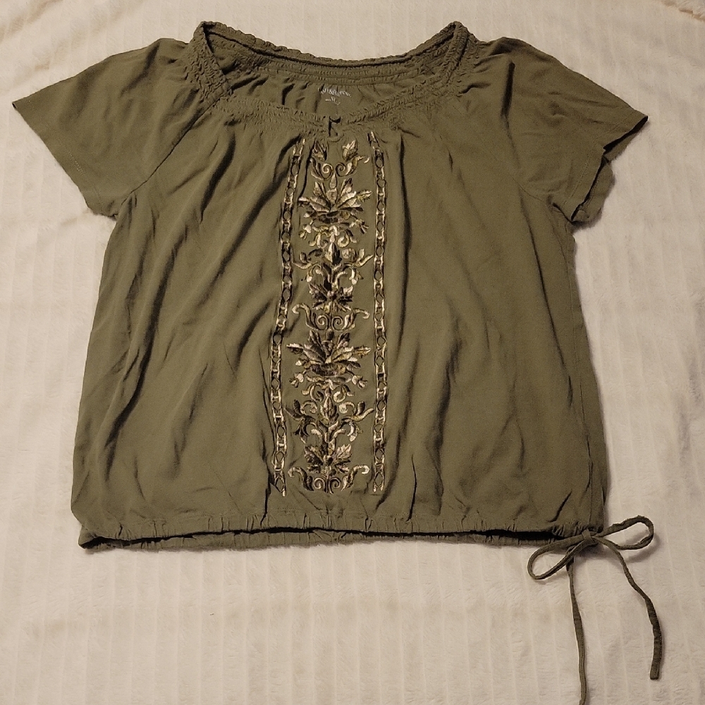 Croft & Barrow Green Embrpidered Ruched Blouse